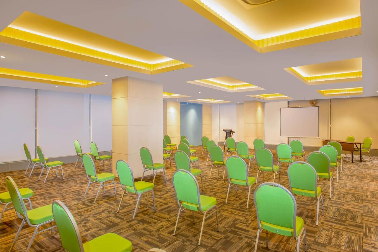 Zest Parang Raja Solo By Swiss-Belhotel International Bonorejo Exterior foto